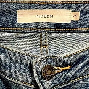 HIDDEN Brand jeans.